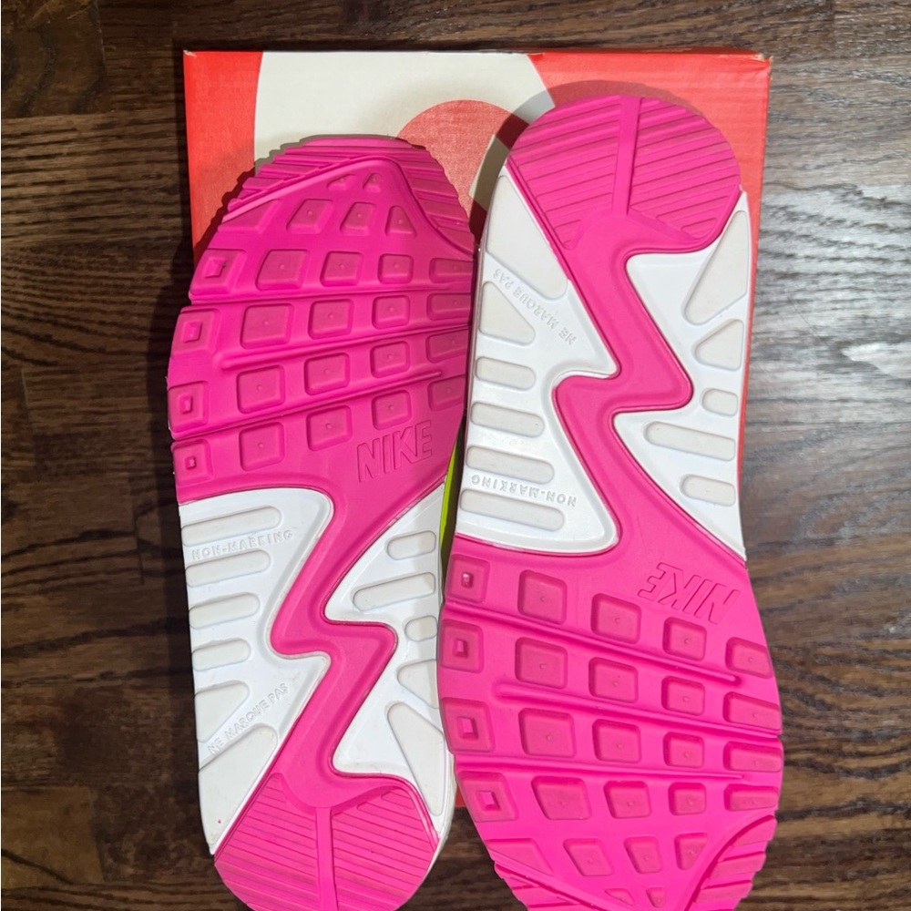 Nike Air Max 90 LTR (GS) | Color-Volt/Multi-Color/Fire Pink - Picture 7 of 10